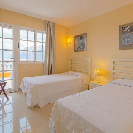 Lejlighedshotel El Marques Palace By Intercorp Group 4*